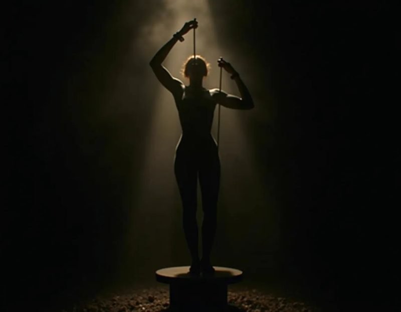 The Performer's Guide to Pendulum Divination: History, Science, and the Art of the Swing